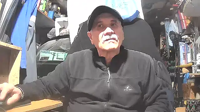 nonnomaturobisex online show from February 11, 6:33 pm