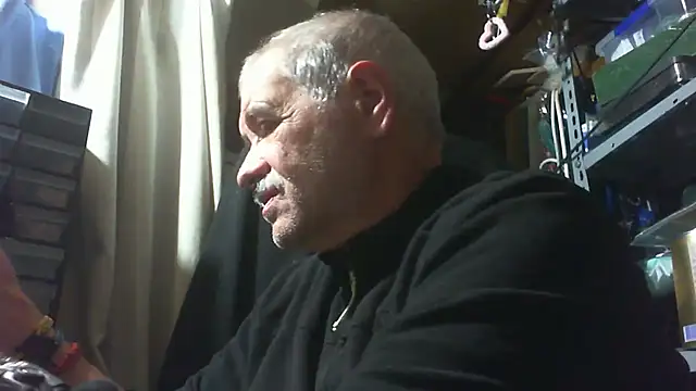 nonnomaturobisex online show from October 25, 10:45 am