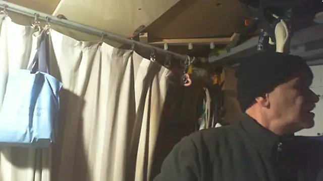 nonnomaturobisex online show from January 8, 6:32 pm