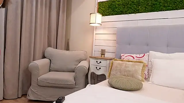 IsabellaMysty online show from February 22, 9:02 pm