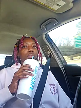 Snapshot of oliviaprettypussy chatting on March 13, 4:57 pm oliviaprettypussy online show from March 13, 4:57 pm