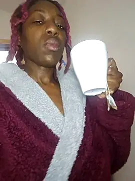 Snapshot of oliviaprettypussy chatting on March 15, 12:22 pm oliviaprettypussy online show from March 15, 12:22 pm