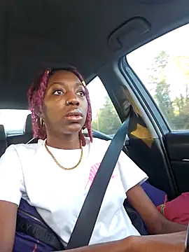 Snapshot of oliviaprettypussy chatting on March 19, 12:09 pm oliviaprettypussy online show from March 19, 12:09 pm