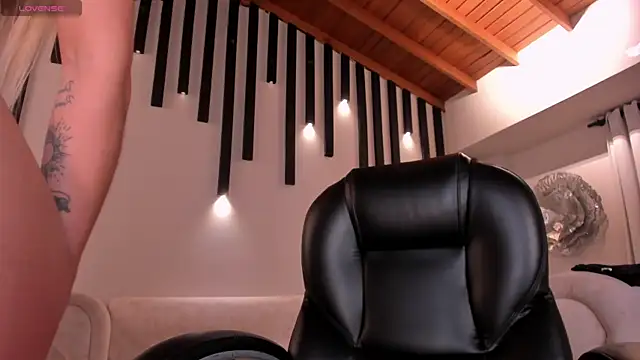 LexieWayne online show from January 17, 2:08 am