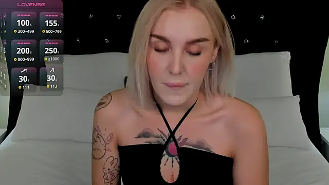 LianaFord online show from October 15, 9:59 pm