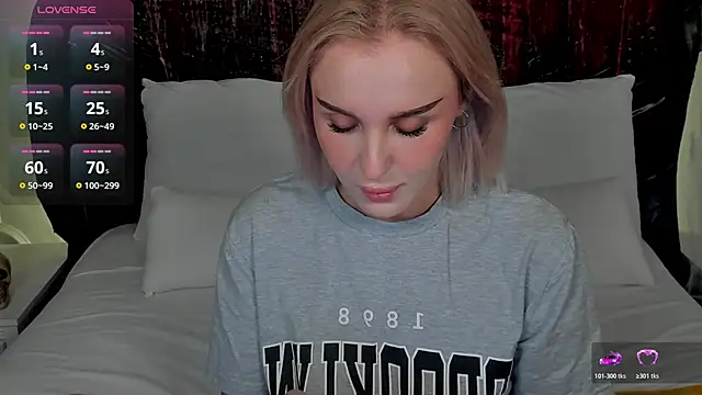 LianaFord online show from October 17, 10:34 pm