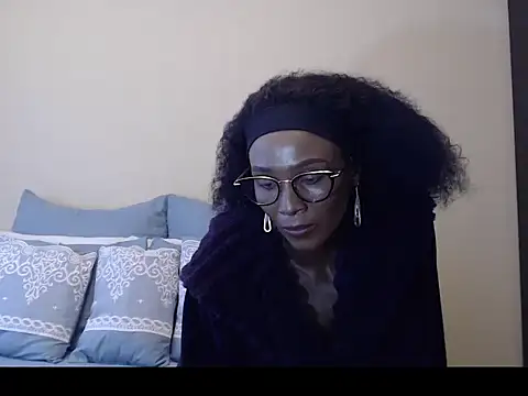 Snapshot of yummycherryxx chatting on October 22, 7:30 am yummycherryxx online show from October 22, 7:30 am