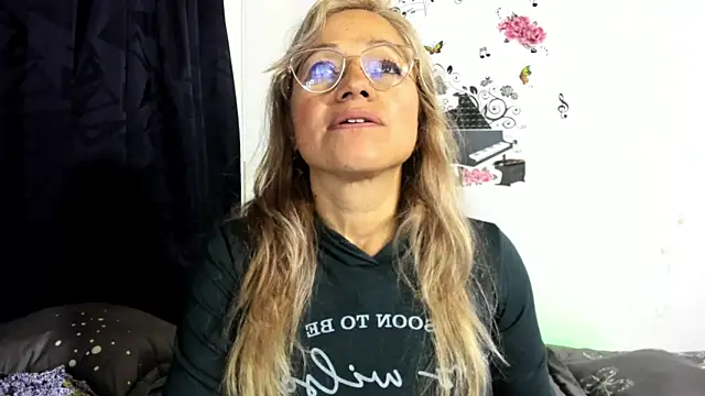 anthonela mature  online show from December 5, 10:12 pm