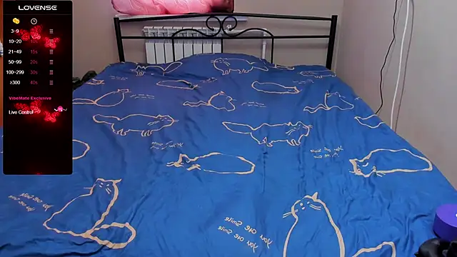 Snapshot of eva_zero chatting on October 19, 11:55 am eva zero online show from October 19, 11:55 am