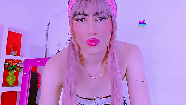 priscilahotker online show from February 12, 9:20 am
