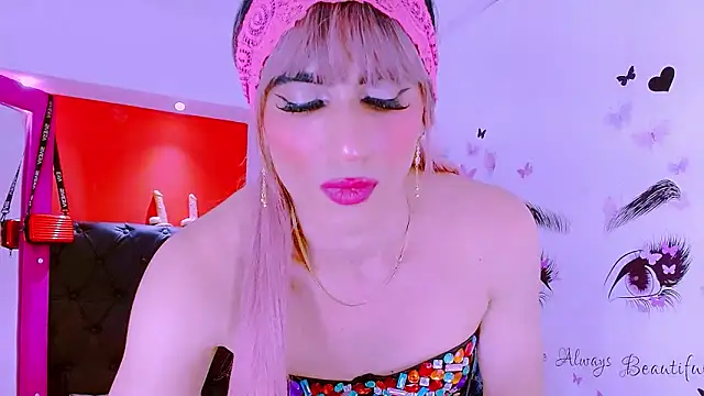 priscilahotker online show from March 8, 1:25 pm