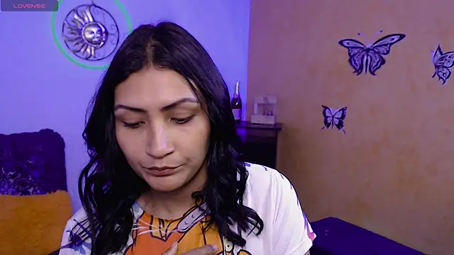 Snapshot of leah-666 chatting on March 21, 1:45 pm leah-666 online show from March 21, 1:45 pm