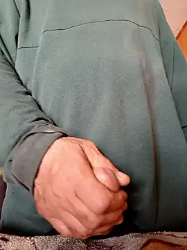 Snapshot of OralDesires2 chatting on March 9, 4:55 pm OralDesires2 online show from March 9, 4:55 pm