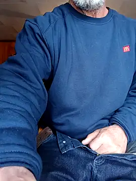 Snapshot of OralDesires2 chatting on March 15, 7:53 pm OralDesires2 online show from March 15, 7:53 pm