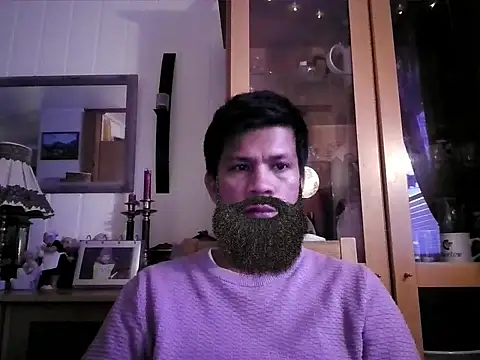 SweetasianHugoxxx online show from November 14, 12:26 pm