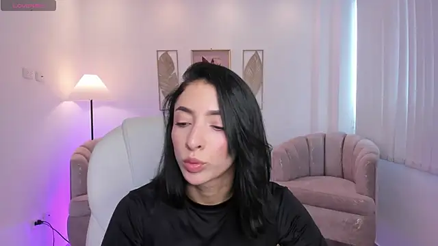 Snapshot of barbie_scoth_ chatting on December 22, 7:44 pm barbie scoth online show from December 22, 7:44 pm