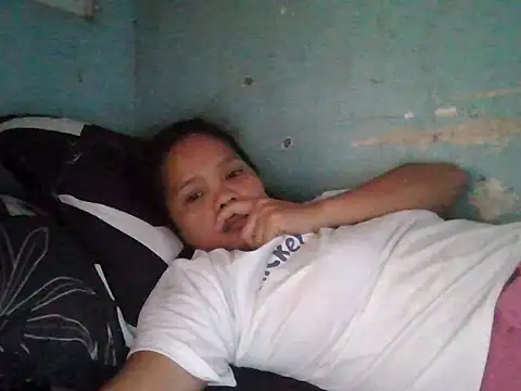 Snapshot of Silly_Girl21 chatting on March 21, 5:23 am Silly Girl21 online show from March 21, 5:23 am