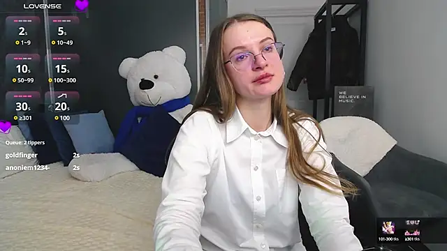 KateJonson online show from December 7, 11:07 am