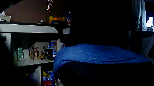 suedel65 online show from December 2, 3:56 am