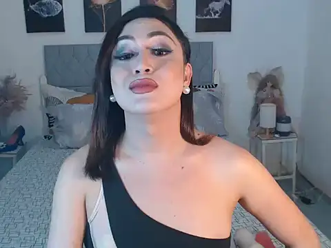 Asiannightingale online show from October 11, 8:02 am