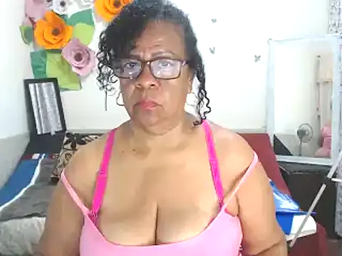 Yayis-hot-sexyw online show from January 29, 4:30 pm