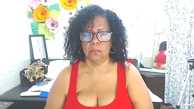 Yayis-hot-sexyw online show from February 16, 8:33 pm