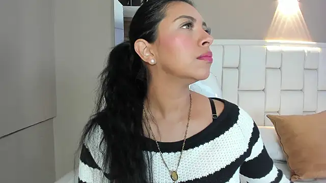  BunnyNaugthy online show from October 18, 12:06 pm