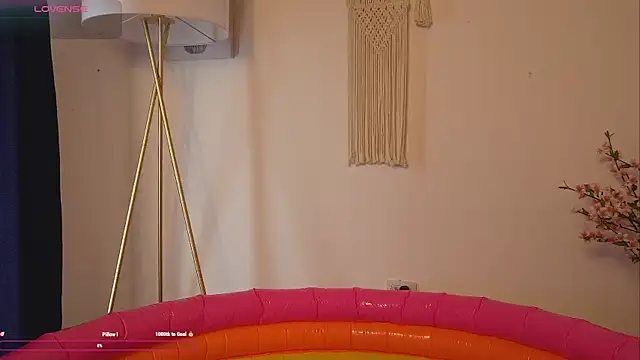 bunnycuteshy online show from October 7, 2:25 pm