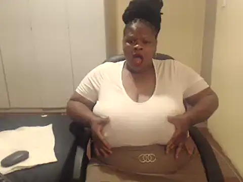 sweetnoziexx online show from February 2, 3:32 am