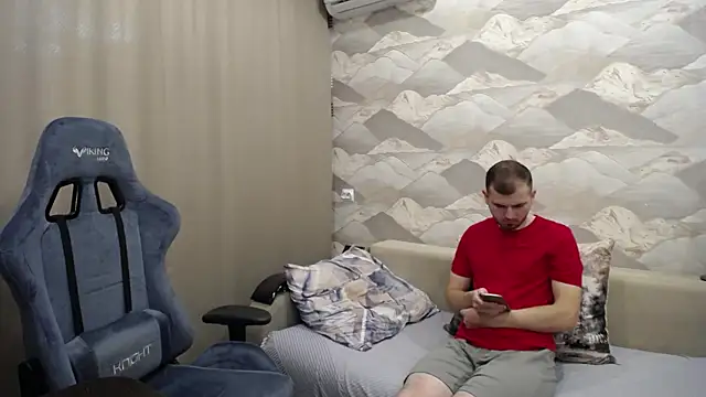 SerzhKorol1 online show from October 12, 7:40 am