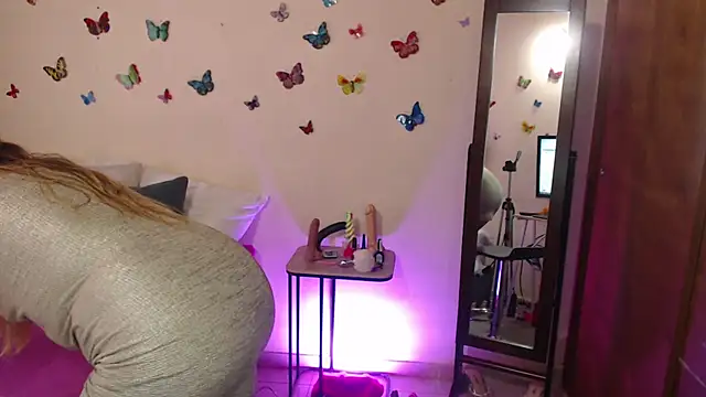 Jolie-Mature online show from March 9, 7:59 pm