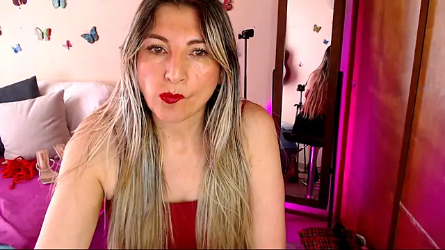 Jolie-Mature online show from March 12, 7:20 pm