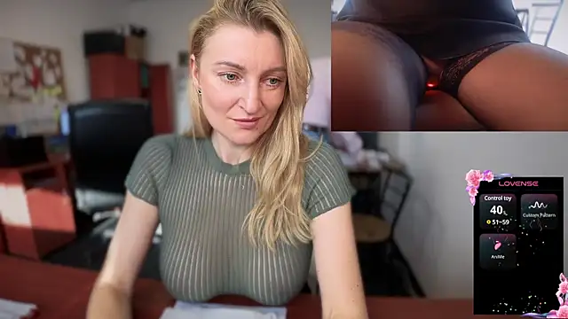 Snapshot of legsLONG chatting on February 11, 10:48 am legsLONG online show from February 11, 10:48 am