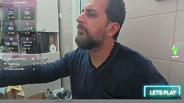 Snapshot of TigerOne19 chatting on December 2, 7:03 am TigerOne19 online show from December 2, 7:03 am