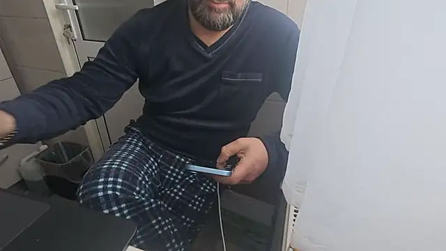 Snapshot of TigerOne19 chatting on February 28, 8:59 am TigerOne19 online show from February 28, 8:59 am