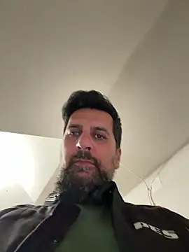 Snapshot of TigerOne19 chatting on March 26, 5:07 pm TigerOne19 online show from March 26, 5:07 pm