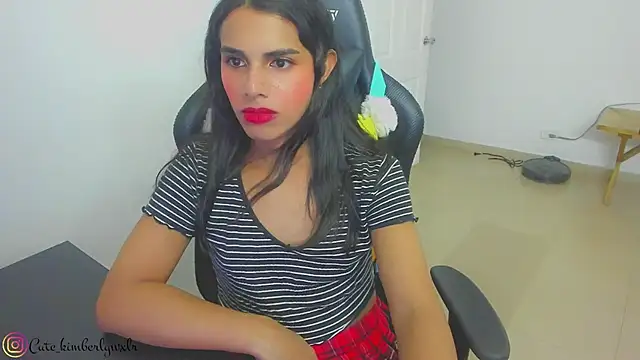 Kim Wexler online show from February 7, 4:37 am