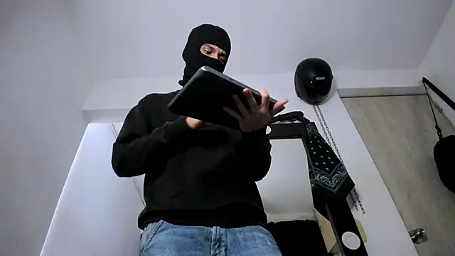 Samuel Suarez online show from October 5, 12:31 am