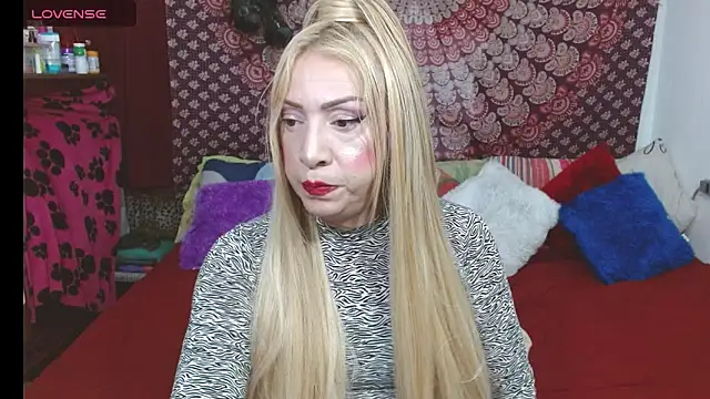 elena evans online show from November 30, 5:17 pm