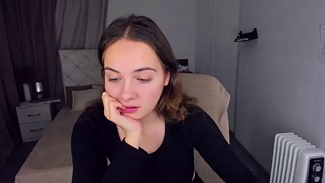 Snapshot of KristinaLoison chatting on December 10, 7:11 pm KristinaLoison online show from December 10, 7:11 pm