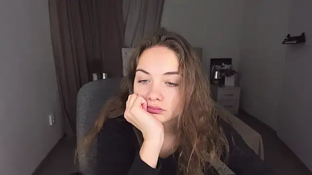 Snapshot of KristinaLoison chatting on December 28, 4:09 pm KristinaLoison online show from December 28, 4:09 pm