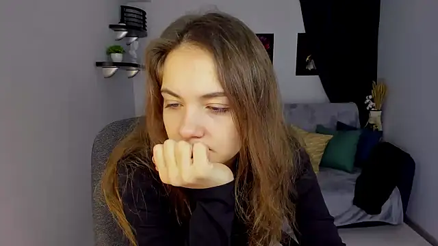 Snapshot of KristinaLoison chatting on January 14, 3:01 am KristinaLoison online show from January 14, 3:01 am