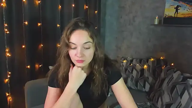 Snapshot of KristinaLoison chatting on February 1, 6:40 pm KristinaLoison online show from February 1, 6:40 pm