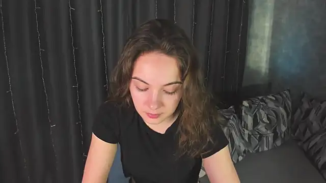 Snapshot of KristinaLoison chatting on March 7, 1:51 pm KristinaLoison online show from March 7, 1:51 pm