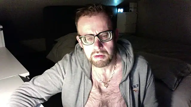 FABIOGLASSES online show from February 19, 1:08 am