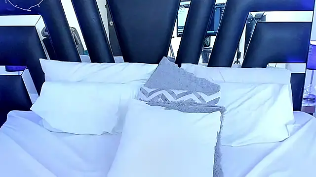katya kozlov online show from February 24, 9:43 am