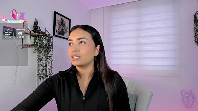 aisha es online show from July 9, 9:19 pm