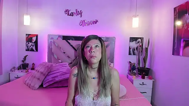 Karly moon online show from June 14, 11:07 pm