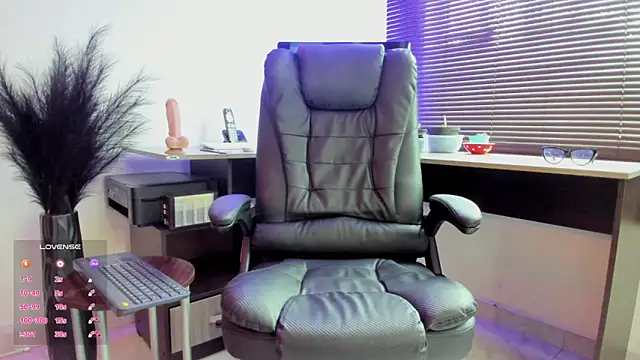 Snapshot of xkull666 chatting on April 10, 9:08 pm xkull666 online show from April 10, 9:08 pm