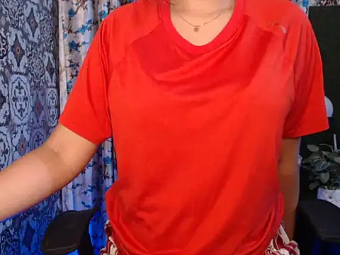 Snapshot of The_Divine_Love chatting on October 23, 8:51 pm The Divine Love online show from October 23, 8:51 pm